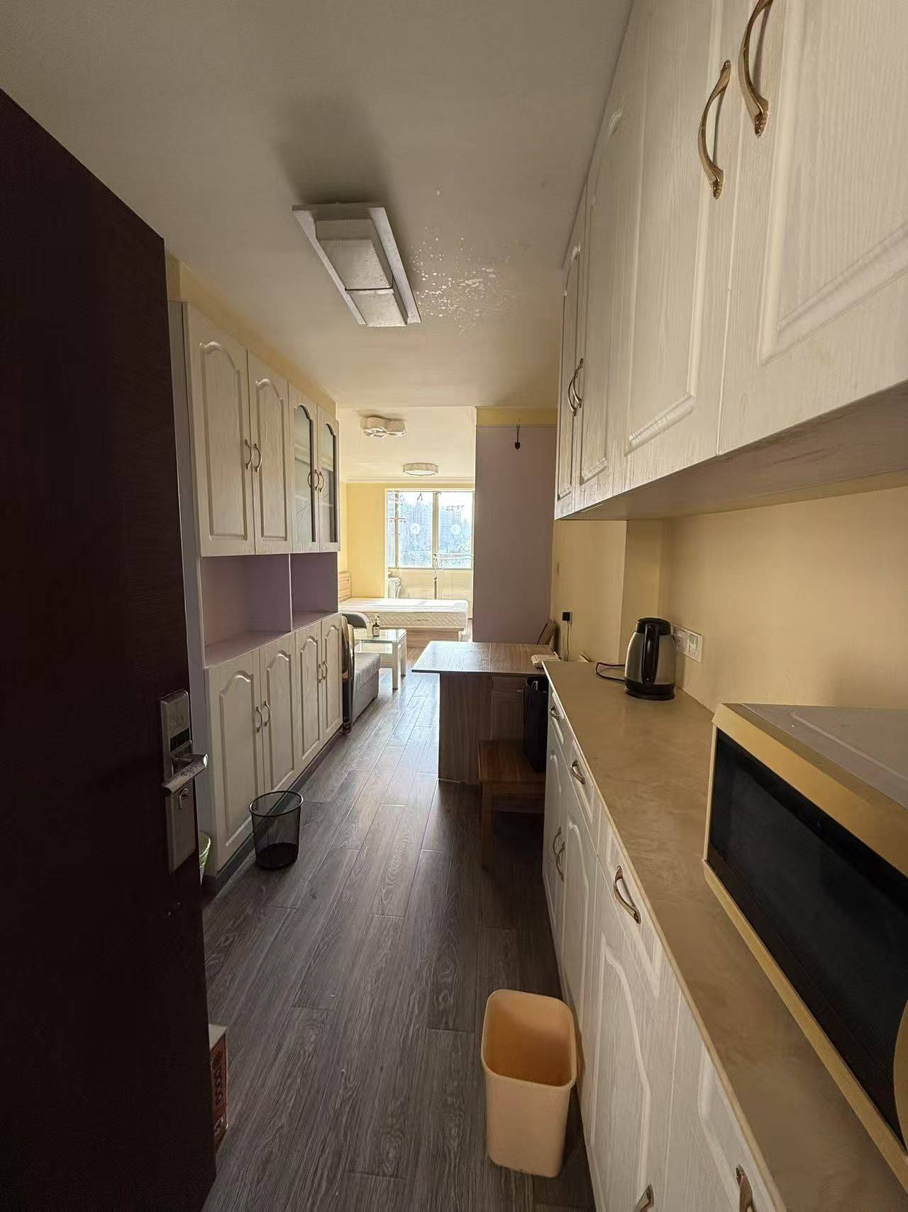 Shanghai-Pudong-Cozy Home,Clean&Comfy,No Gender Limit,Hustle & Bustle,“Friends”,Chilled,LGBTQ Friendly,Pet Friendly