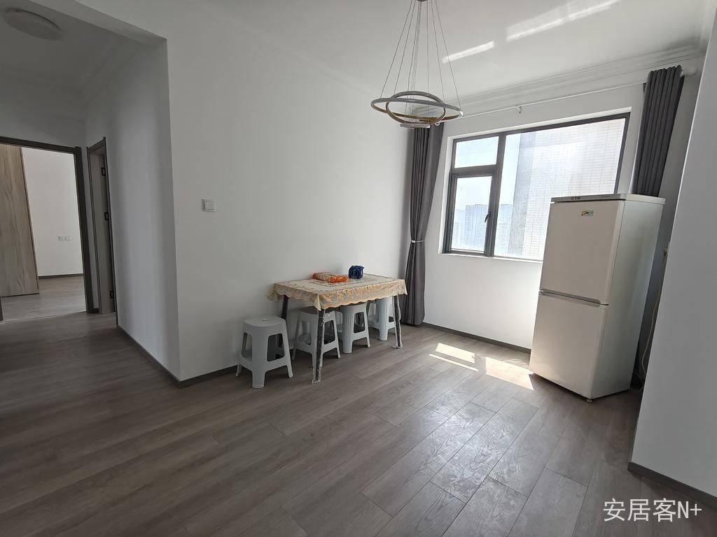 Xinzhou 保利圆梦城二区-1栋