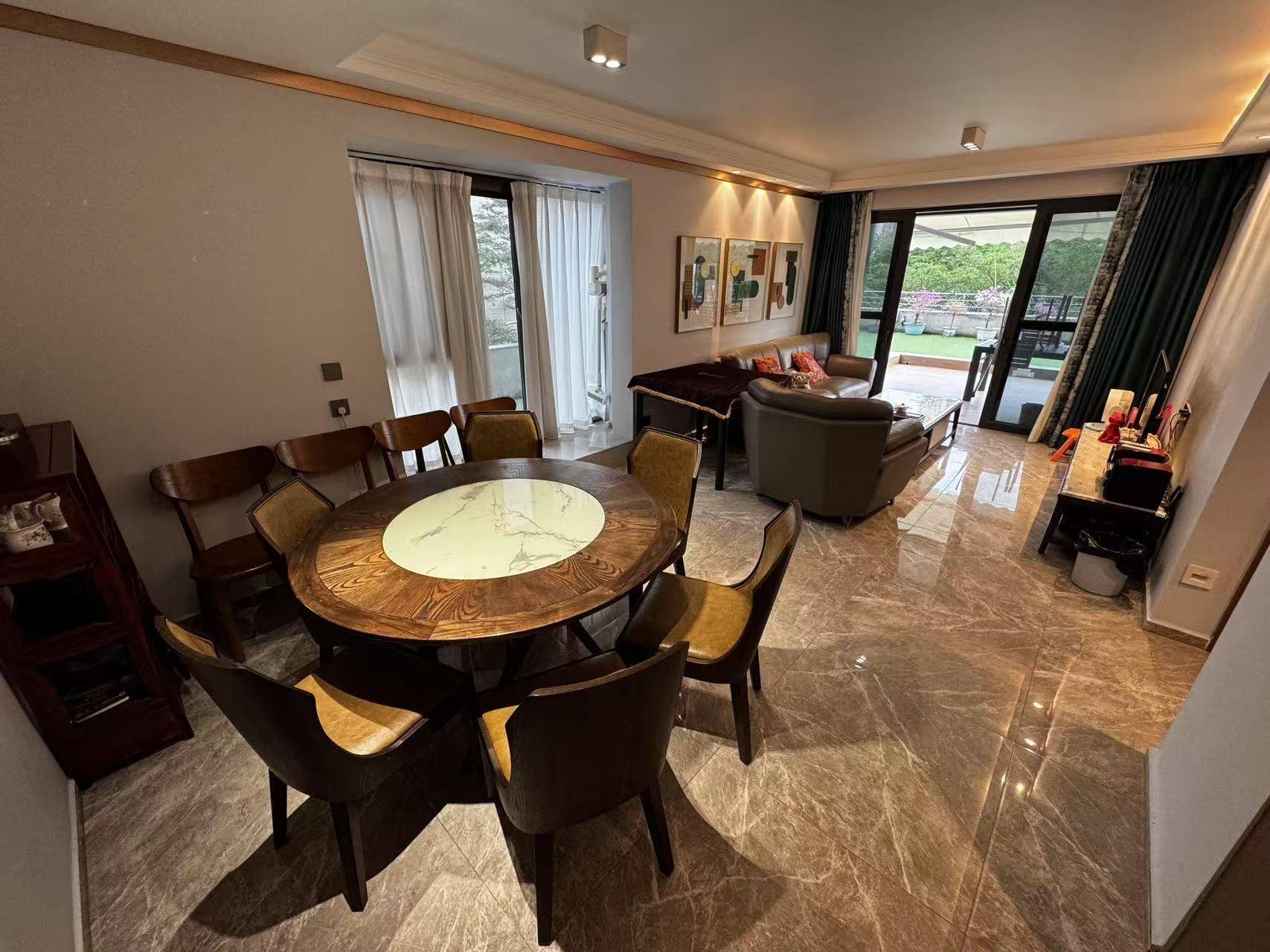 Cozy Home | Clean&Comfy | No Gender Limit | Hustle & Bustle | “Friends” | Chilled | Pet Friendly | 45RMB/Night