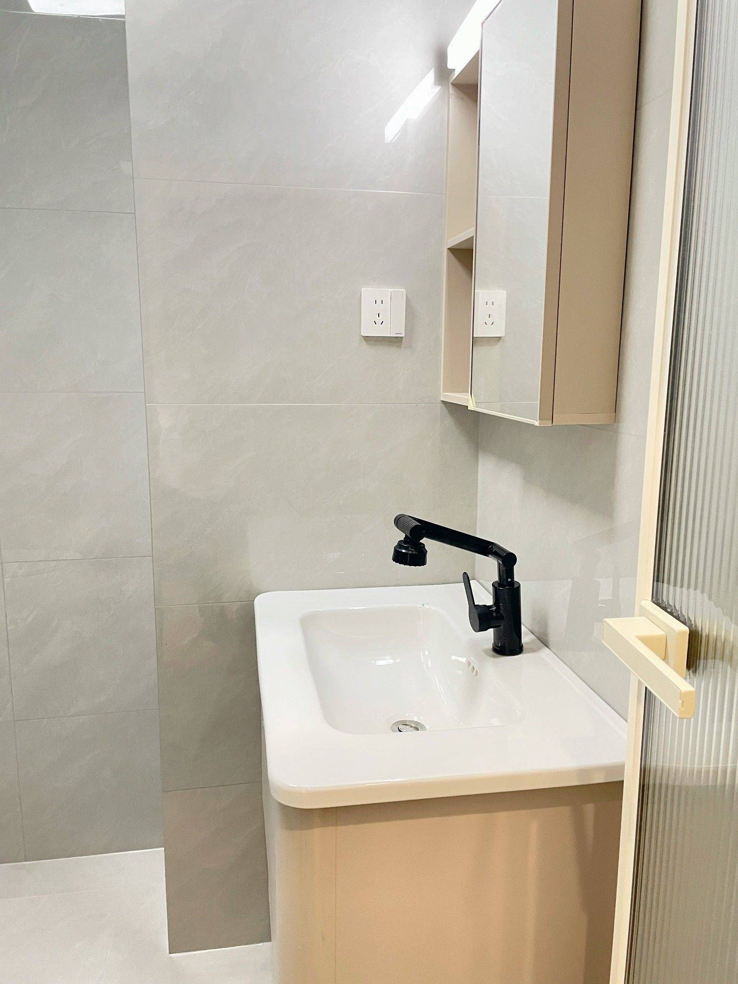 Chengdu-Pidu-Cozy Home,Clean&Comfy,No Gender Limit,Hustle & Bustle,“Friends”