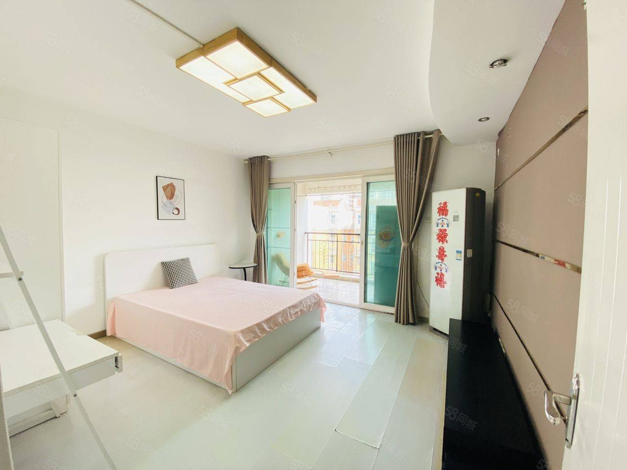 Shenzhen-Nanshan-Cozy Home,Clean&Comfy,No Gender Limit,Hustle & Bustle,“Friends”,Chilled,Pet Friendly