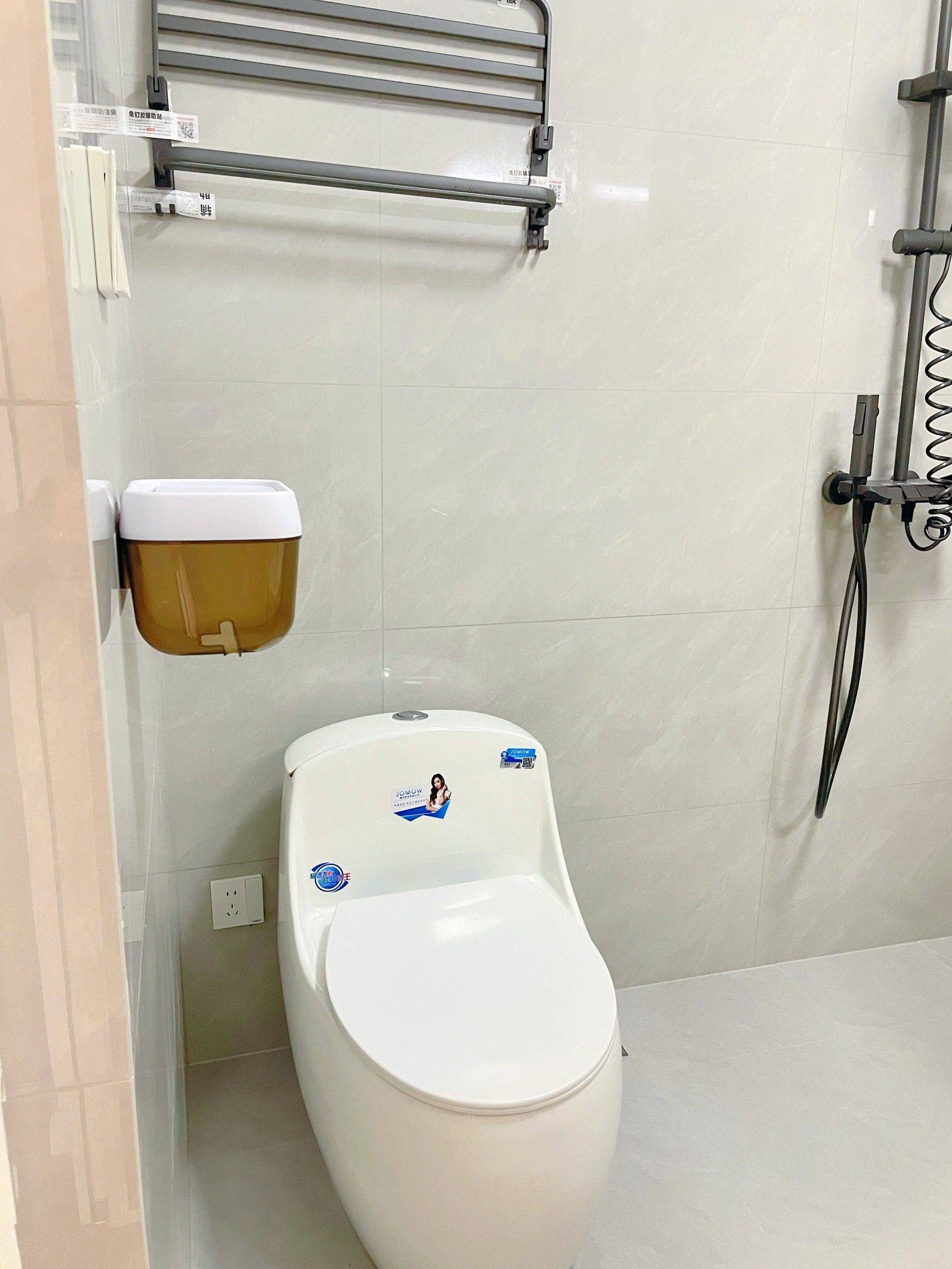 Chengdu-Pidu-Cozy Home,Clean&Comfy,No Gender Limit,Hustle & Bustle,“Friends”