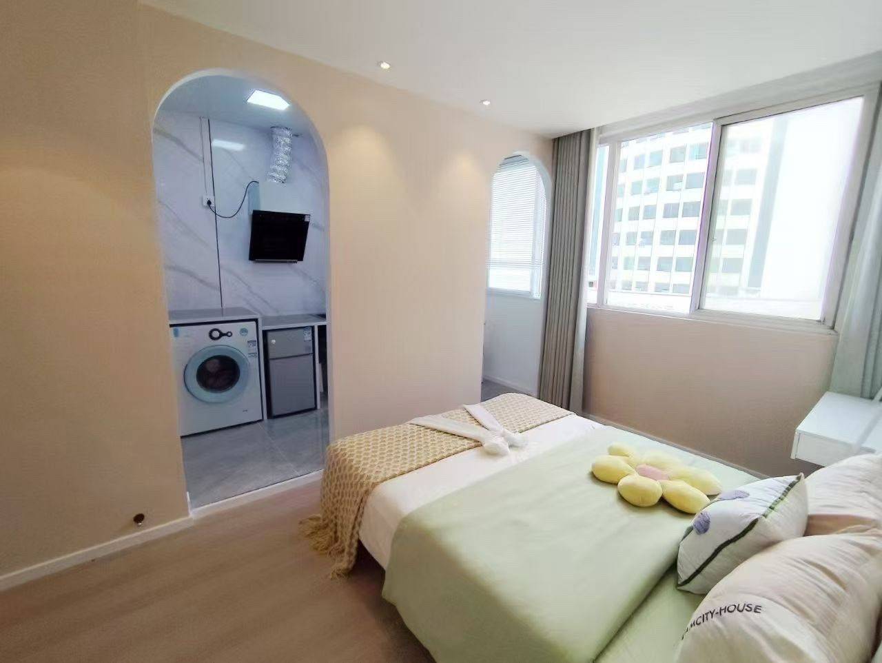 Cozy Home | Clean&Comfy | No Gender Limit | Hustle & Bustle | “Friends” | Chilled | LGBTQ Friendly