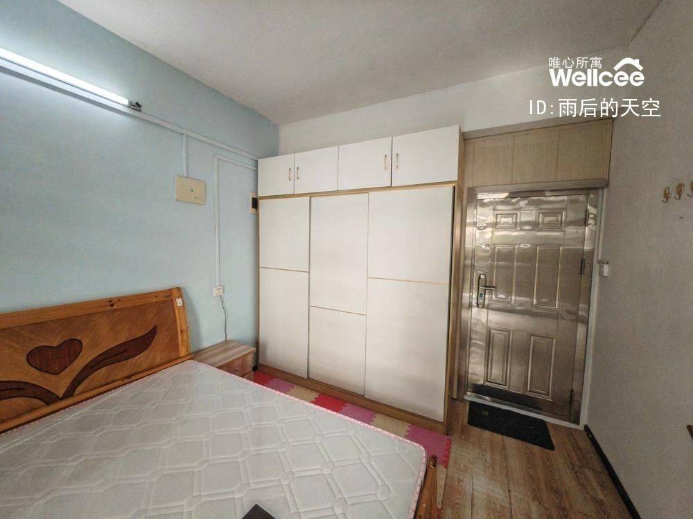 武汉租房 | 房东直租 | 光谷租房 | LGBTQ Friendly | Cozy Home | Clean&Comfy | No Gender Limit | Hustle & Bustle | “Friends” | Chilled