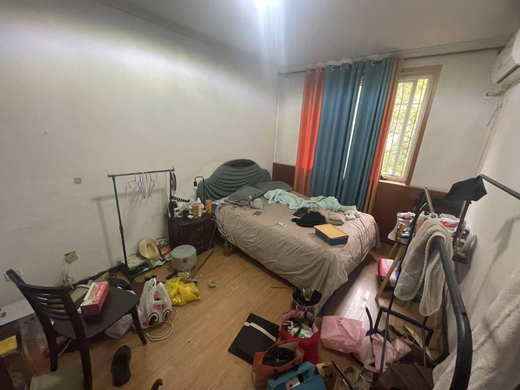 Cozy Home | LGBTQ Friendly | Pet Friendly
