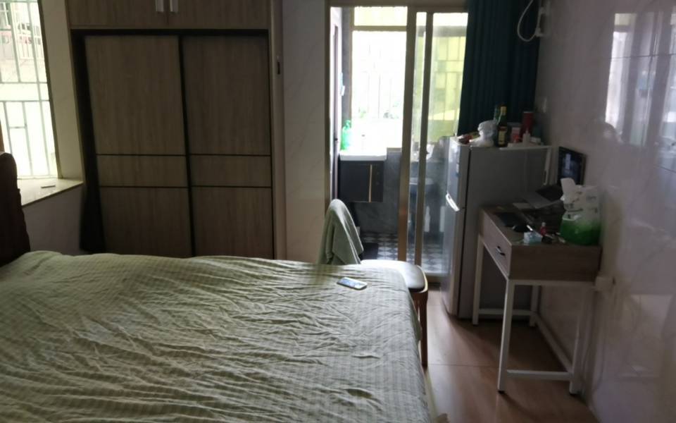 Shenzhen-Longhua-Cozy Home,Clean&Comfy,No Gender Limit,Hustle & Bustle