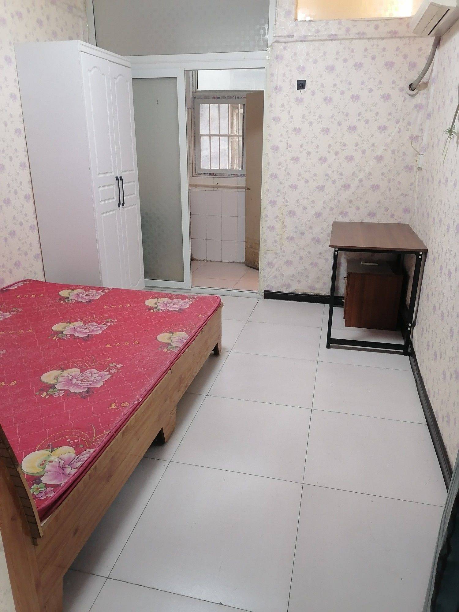 Zhengzhou-Jinshui-Cozy Home,Clean&Comfy,No Gender Limit,Hustle & Bustle,“Friends”,Chilled,LGBTQ Friendly,Pet Friendly