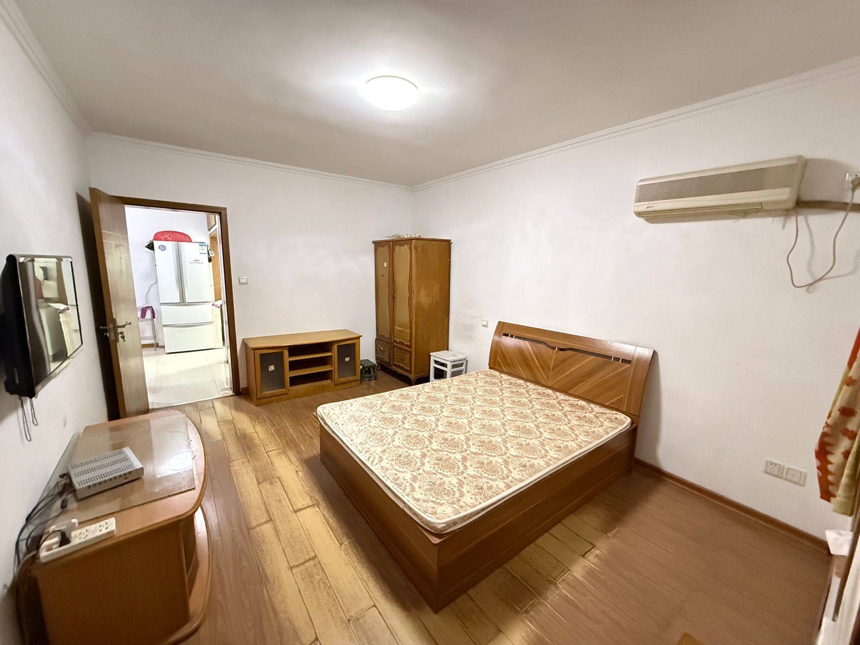 Nanjing-Gulou-Cozy Home,Clean&Comfy,No Gender Limit,Hustle & Bustle,Pet Friendly