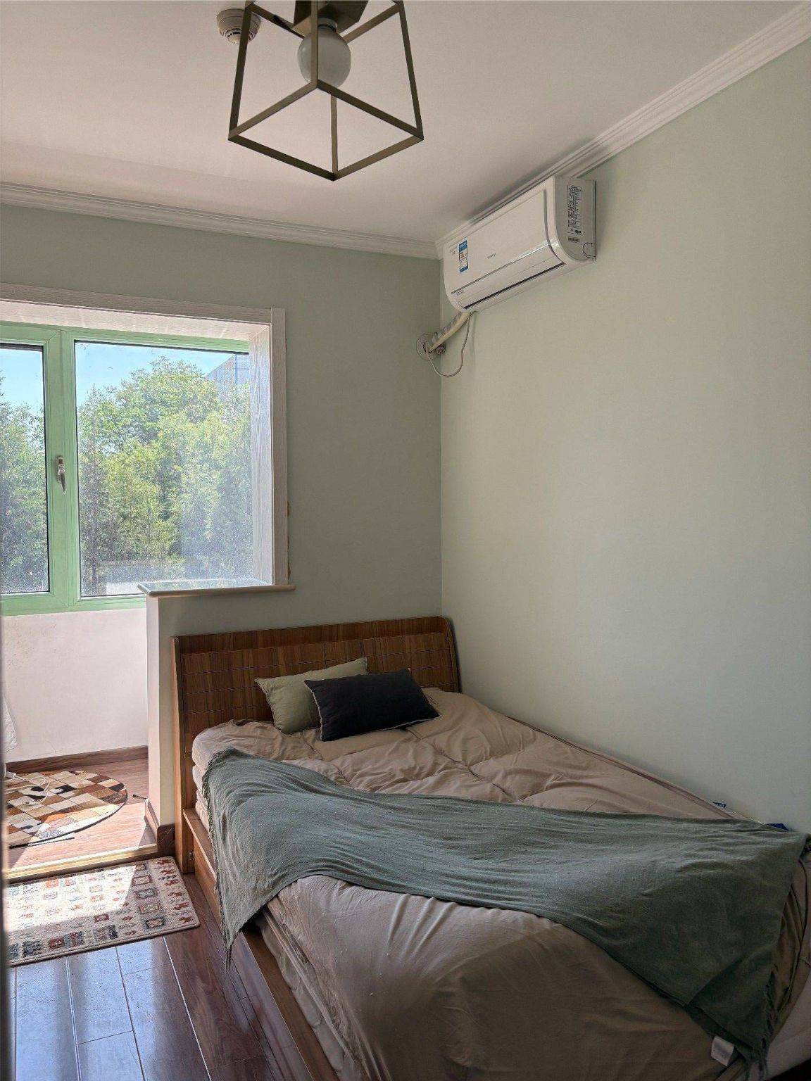 Cozy Home | Clean&Comfy | “Friends” | Chilled | LGBTQ Friendly | Pet Friendly