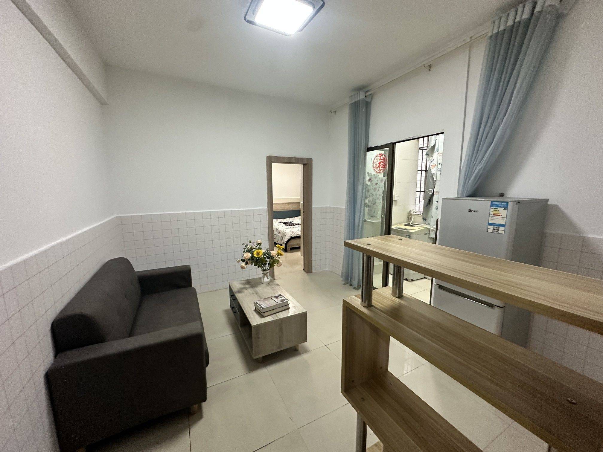 Cozy Home | Clean&Comfy | No Gender Limit | Hustle & Bustle | “Friends” | Chilled | LGBTQ Friendly | Pet Friendly