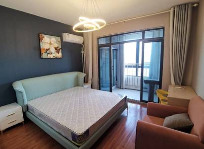 Cozy Home | Clean&Comfy | No Gender Limit | Hustle & Bustle | “Friends” | Chilled | LGBTQ Friendly