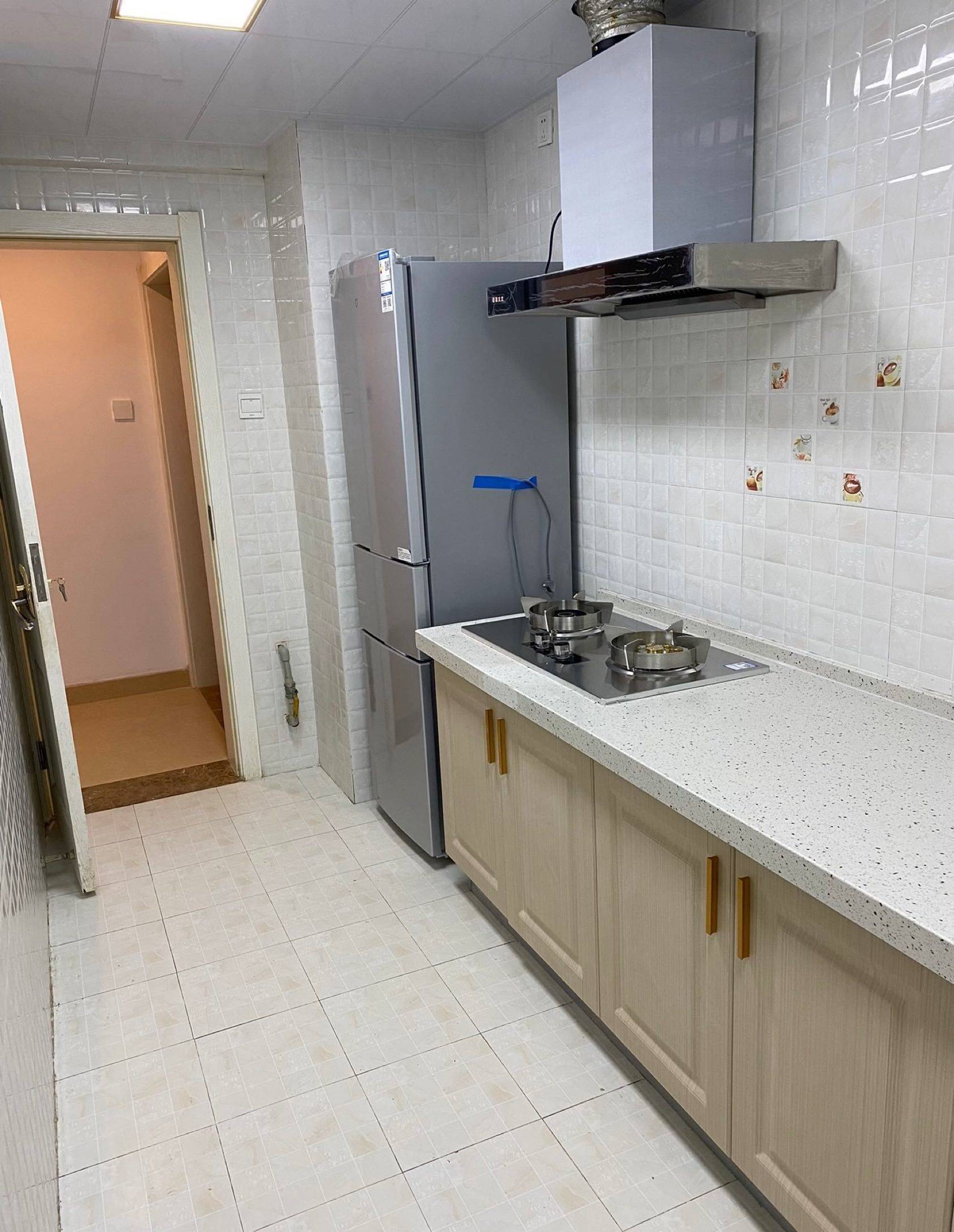 Kunming-Panlong-限女生,可短租月付,免费维修及公共卫生每周打扫,房东直租全包无其它费用,Pet Friendly,LGBTQ Friendly,Cozy Home,Clean&Comfy,Hustle & Bustle,“Friends”,Chilled