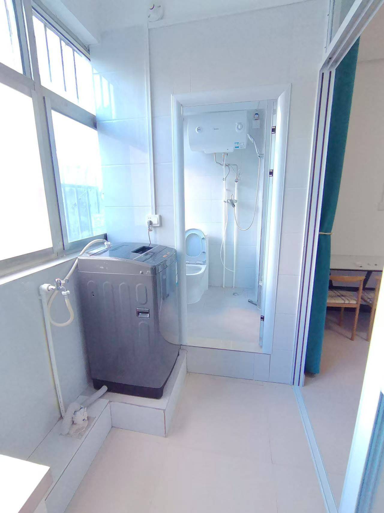 Zhengzhou-Jinshui-Cozy Home,Clean&Comfy,No Gender Limit,Hustle & Bustle,“Friends”,Chilled,LGBTQ Friendly,Pet Friendly