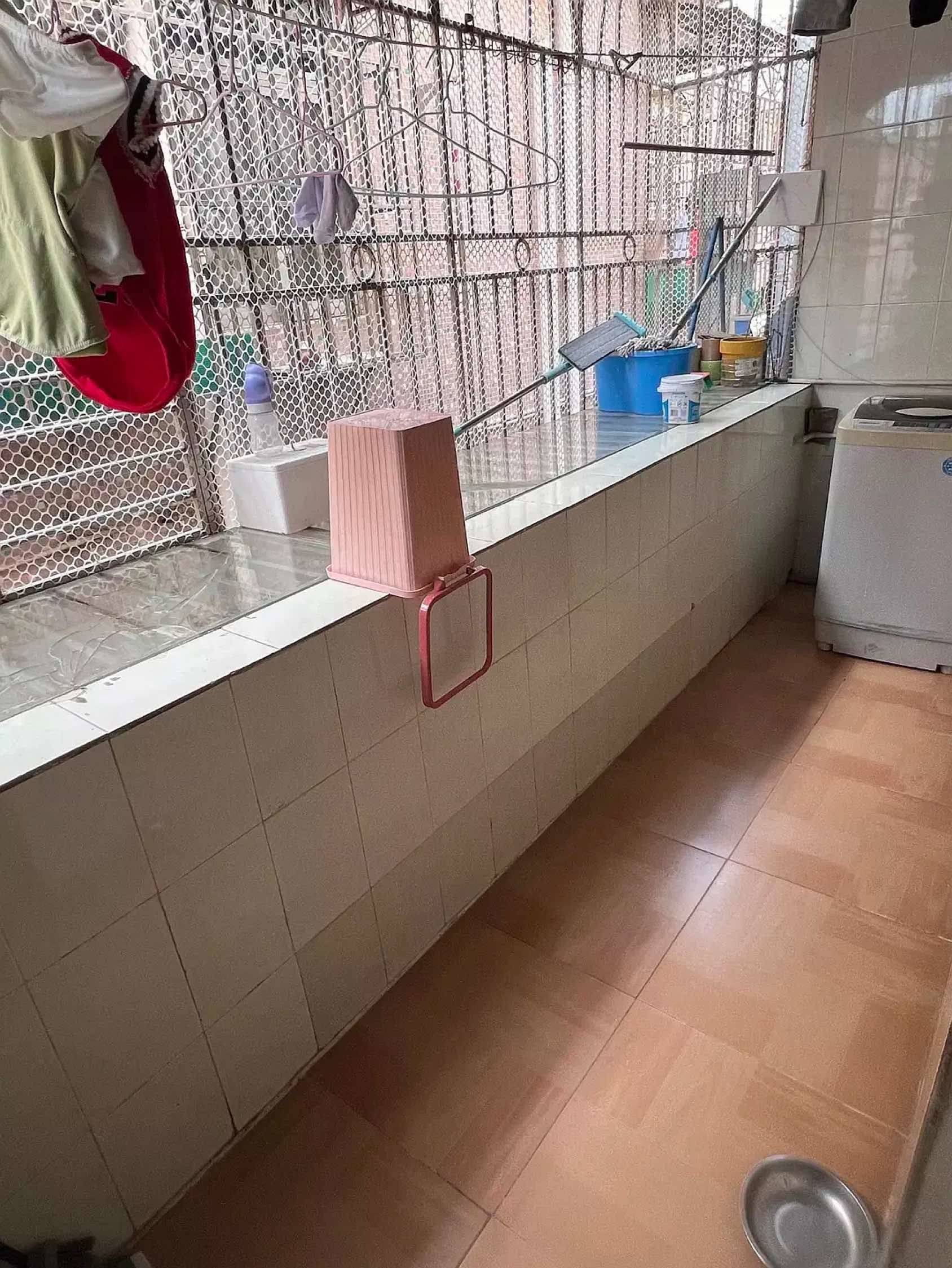 Shenzhen-Longgang-Clean&Comfy,No Gender Limit