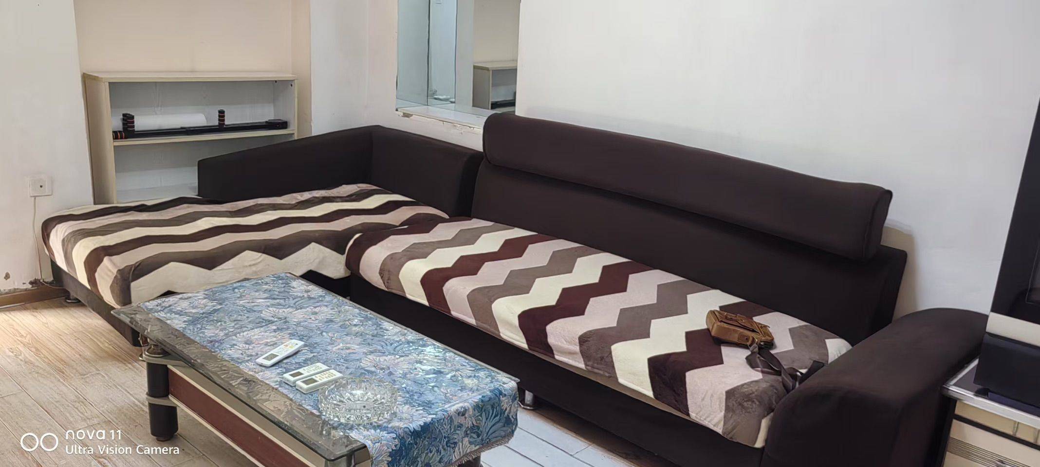 温馨小窝-干净治愈-市井烟火气-宠物友好