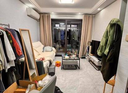 Cozy Home | Clean&Comfy | No Gender Limit | Hustle & Bustle | “Friends” | Chilled | LGBTQ Friendly | Pet Friendly | 1RMB/Night