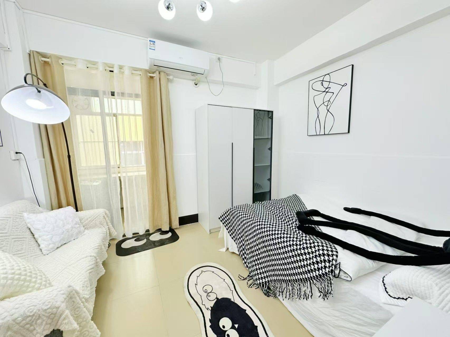 Nanning-Qingxiu-Cozy Home,Clean&Comfy,No Gender Limit,Hustle & Bustle,“Friends”,Chilled,LGBTQ Friendly,Pet Friendly