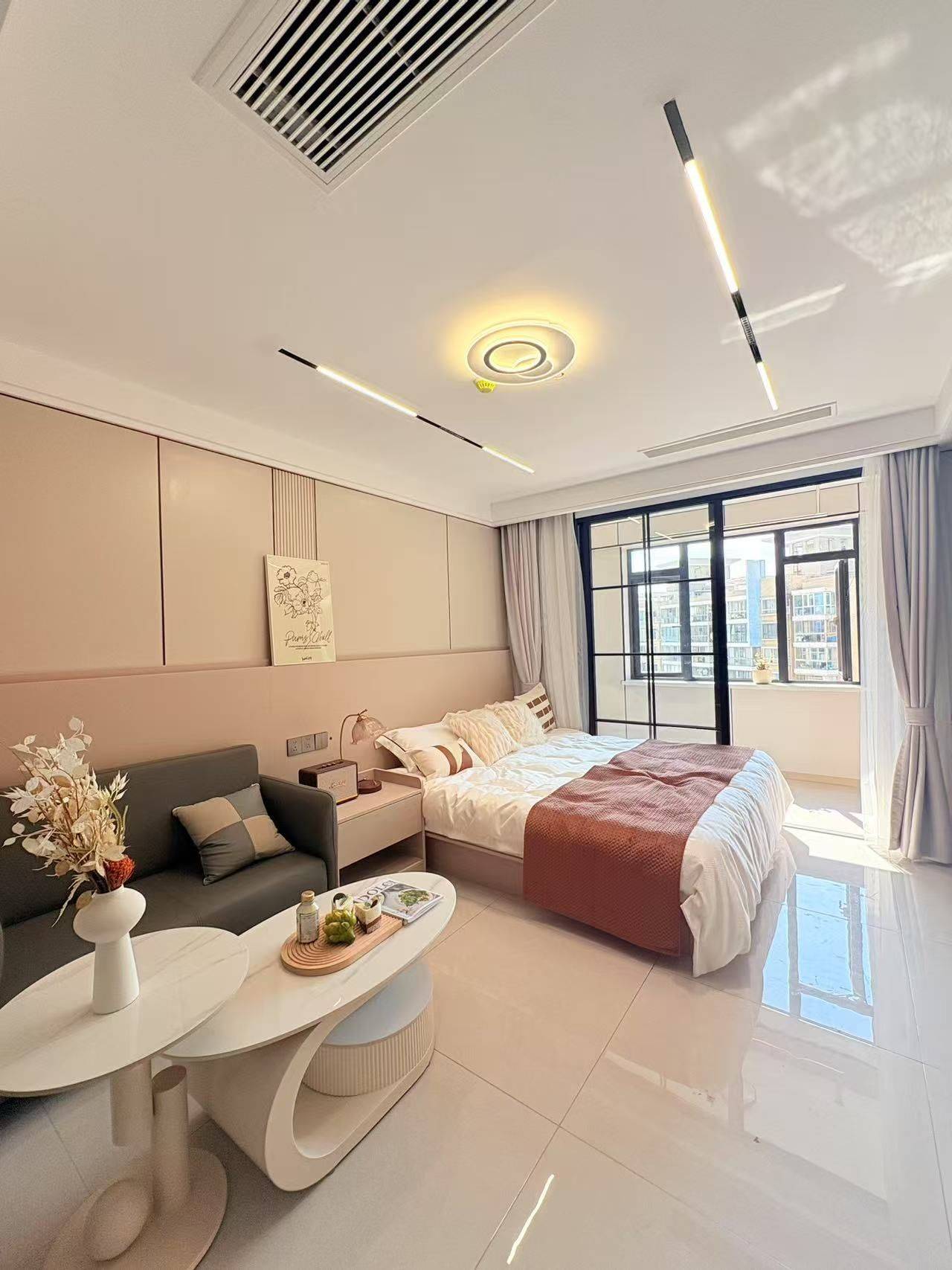 虹口区 | 大柏树 | 江湾镇 | Pet Friendly | LGBTQ Friendly | Cozy Home | Clean&Comfy | No Gender Limit | Hustle & Bustle | “Friends” | Chilled