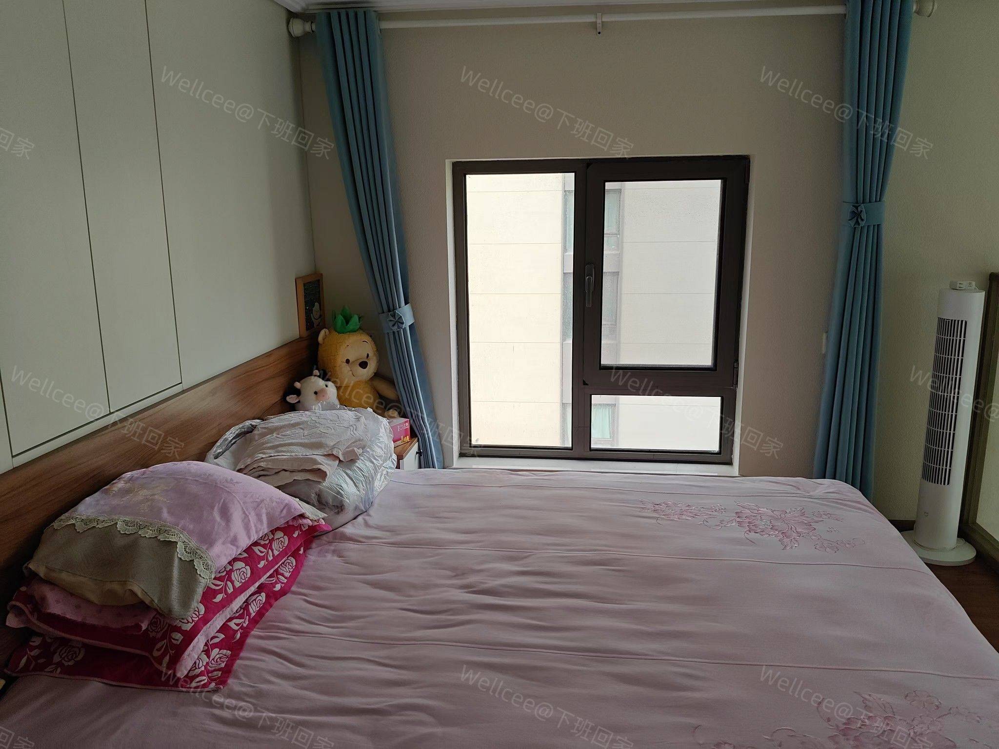 Cozy Home | Clean&Comfy | No Gender Limit | Hustle & Bustle | “Friends” | Chilled