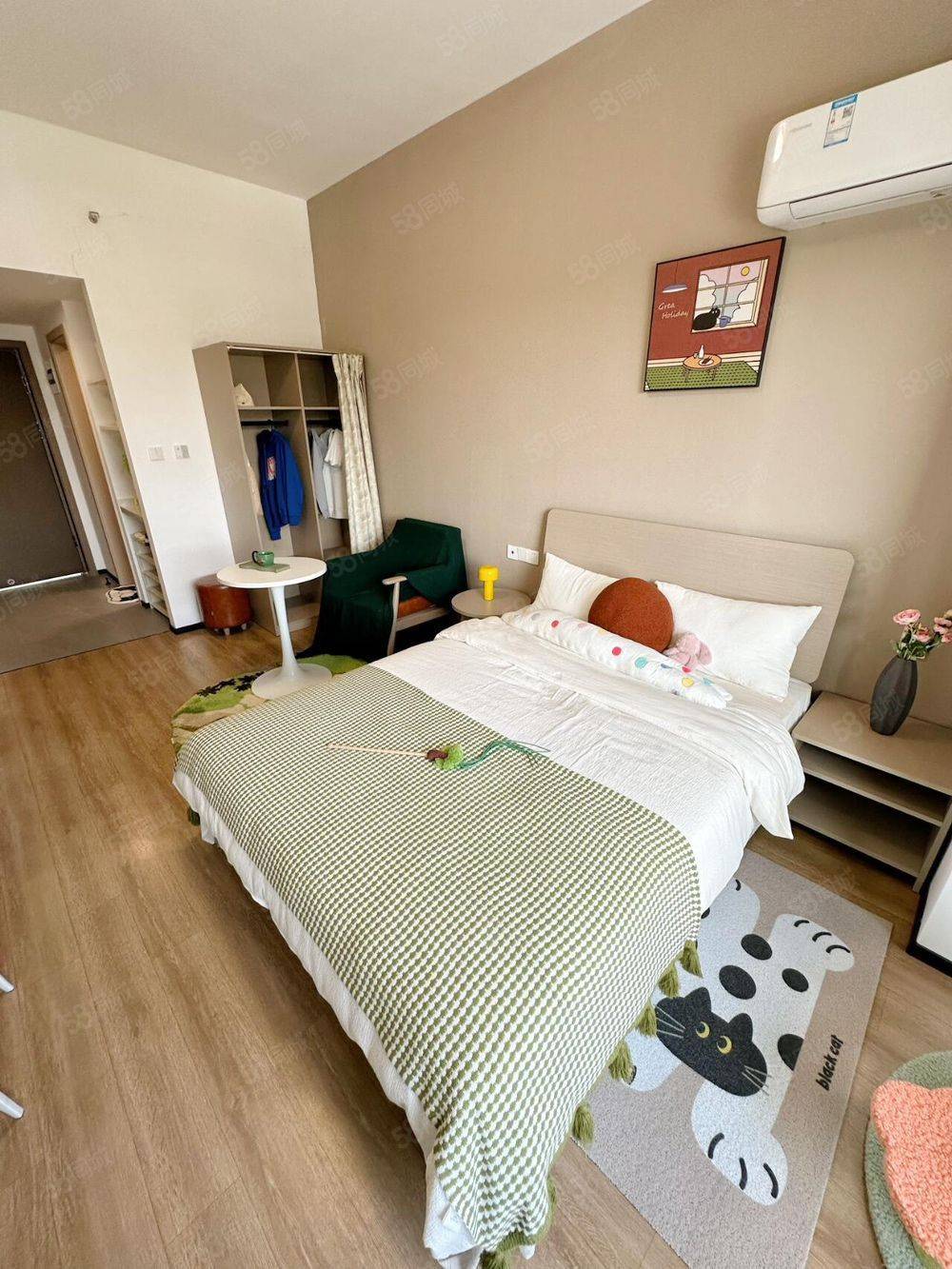 Shanghai-Jing‘An-Cozy Home,Clean&Comfy,No Gender Limit,Hustle & Bustle