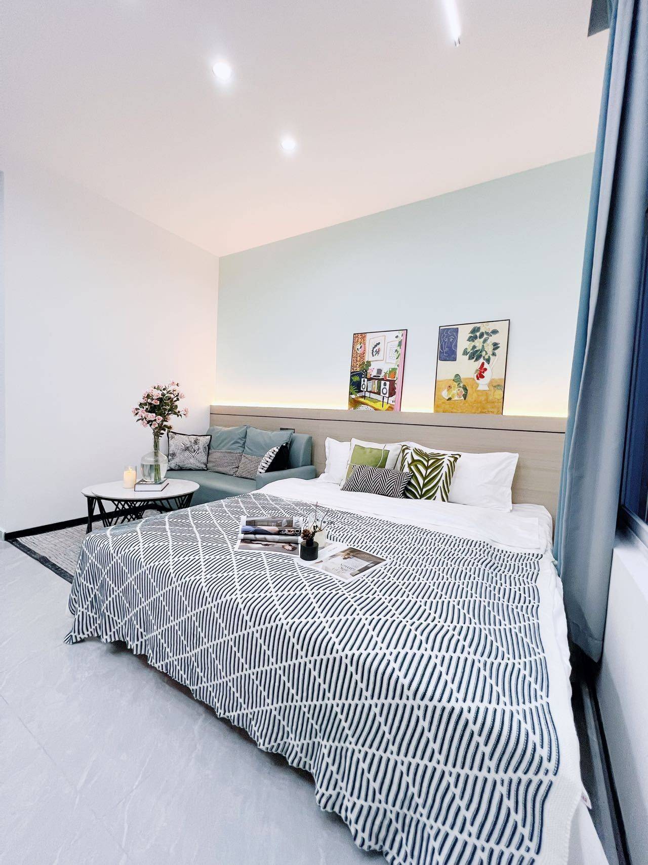 Cozy Home | Clean&Comfy | No Gender Limit | Hustle & Bustle | “Friends” | Chilled | LGBTQ Friendly | Pet Friendly | 60RMB/Night