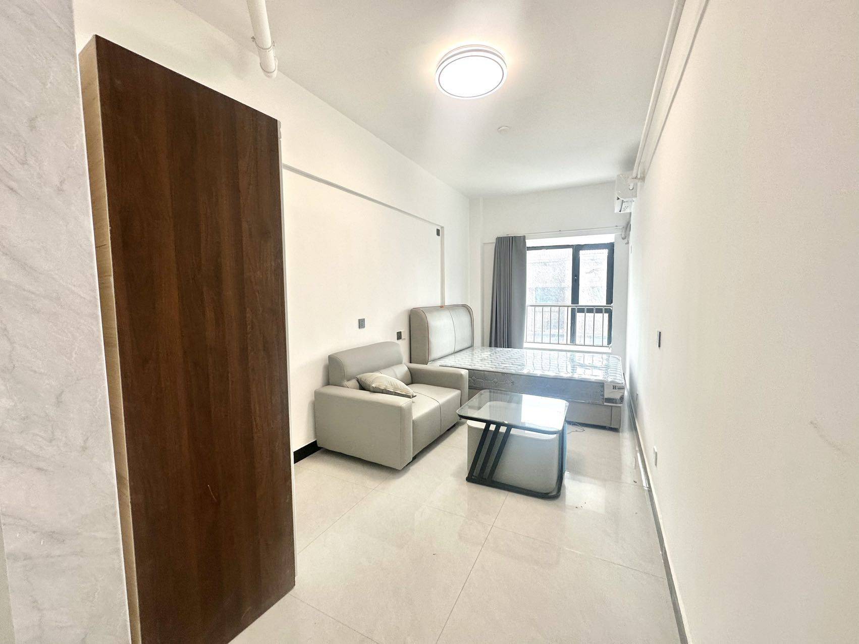Cozy Home | Clean&Comfy | No Gender Limit | “Friends” | Chilled | LGBTQ Friendly