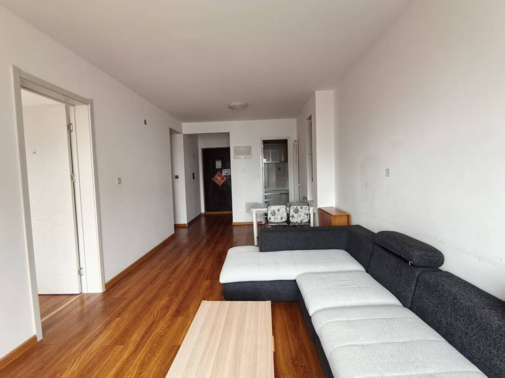 理想的房子 | Cozy Home | Clean&Comfy | No Gender Limit | Hustle & Bustle | “Friends” | Chilled