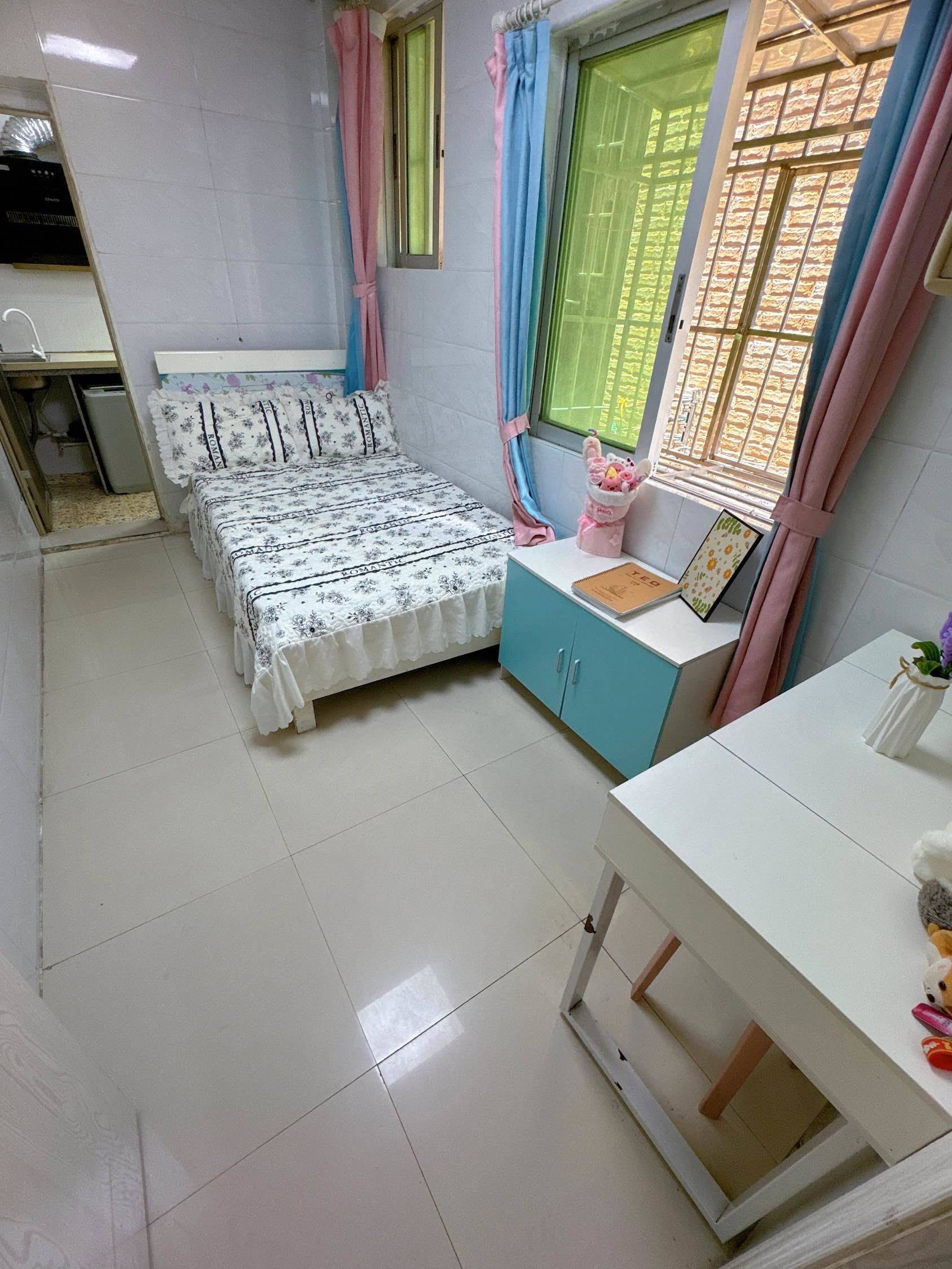 Cozy Home | Clean&Comfy | No Gender Limit | Hustle & Bustle | Chilled | LGBTQ Friendly | Pet Friendly