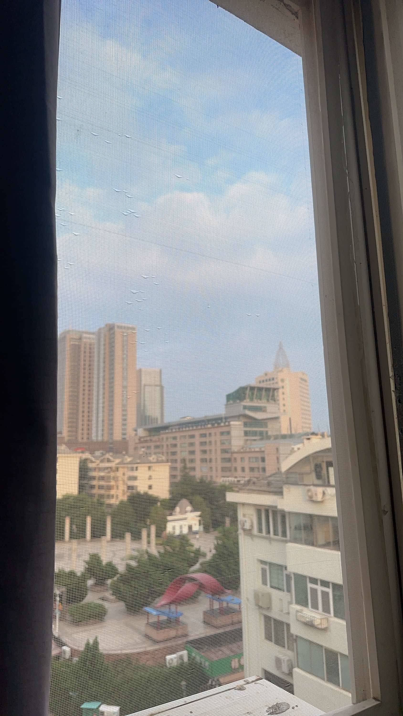 溫馨小窩 | 乾淨治愈 | 不限性別 | 市井煙火氣 | 老友記 | 慢時光 | LGBTQ友好