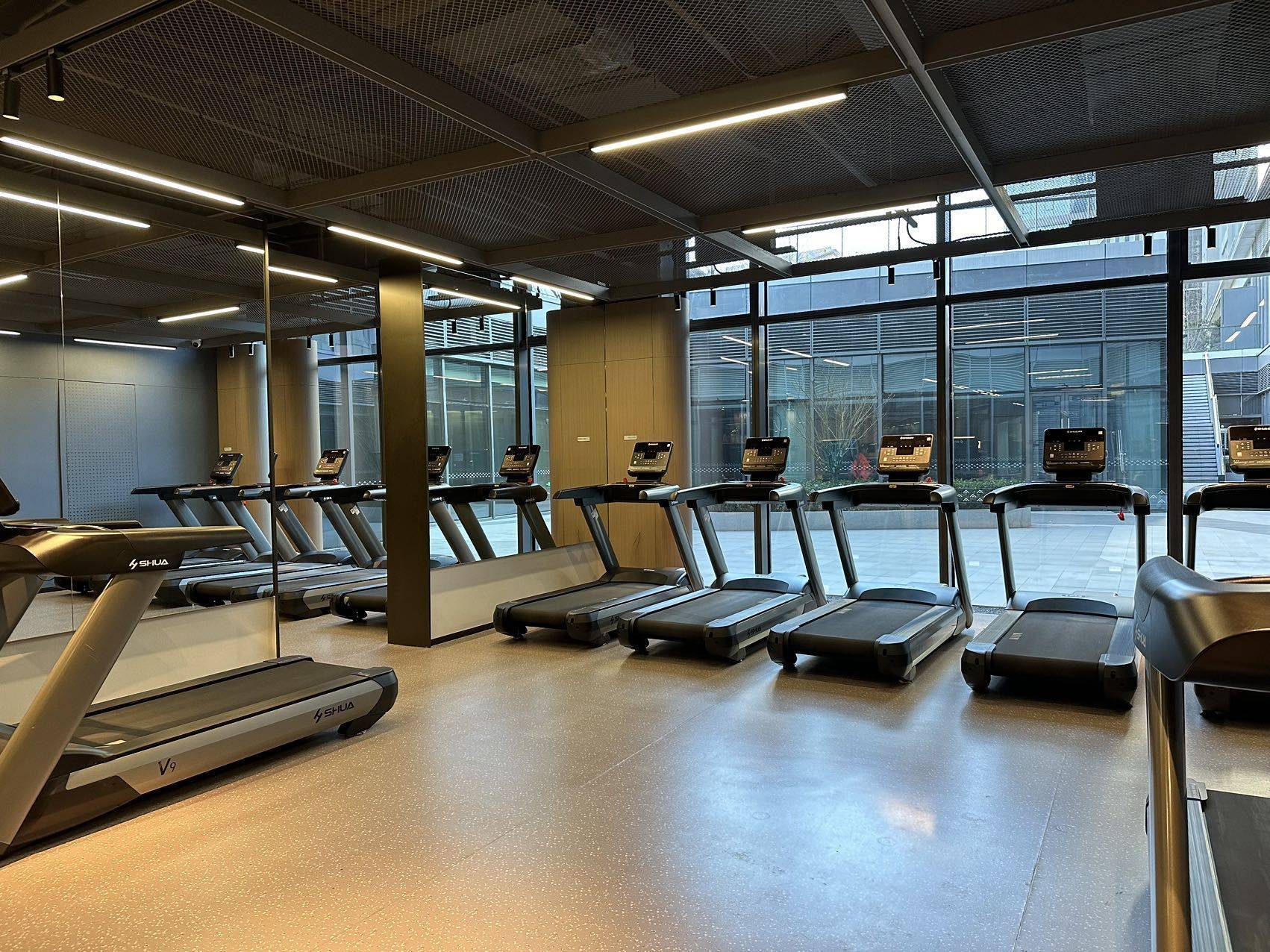 Beijing-Daxing-免费健身房🏋🏻,🐈宠物友好,免费无线网💓,LGBTQ Friendly,Cozy Home,Clean&Comfy,No Gender Limit,Hustle & Bustle,“Friends”,Chilled