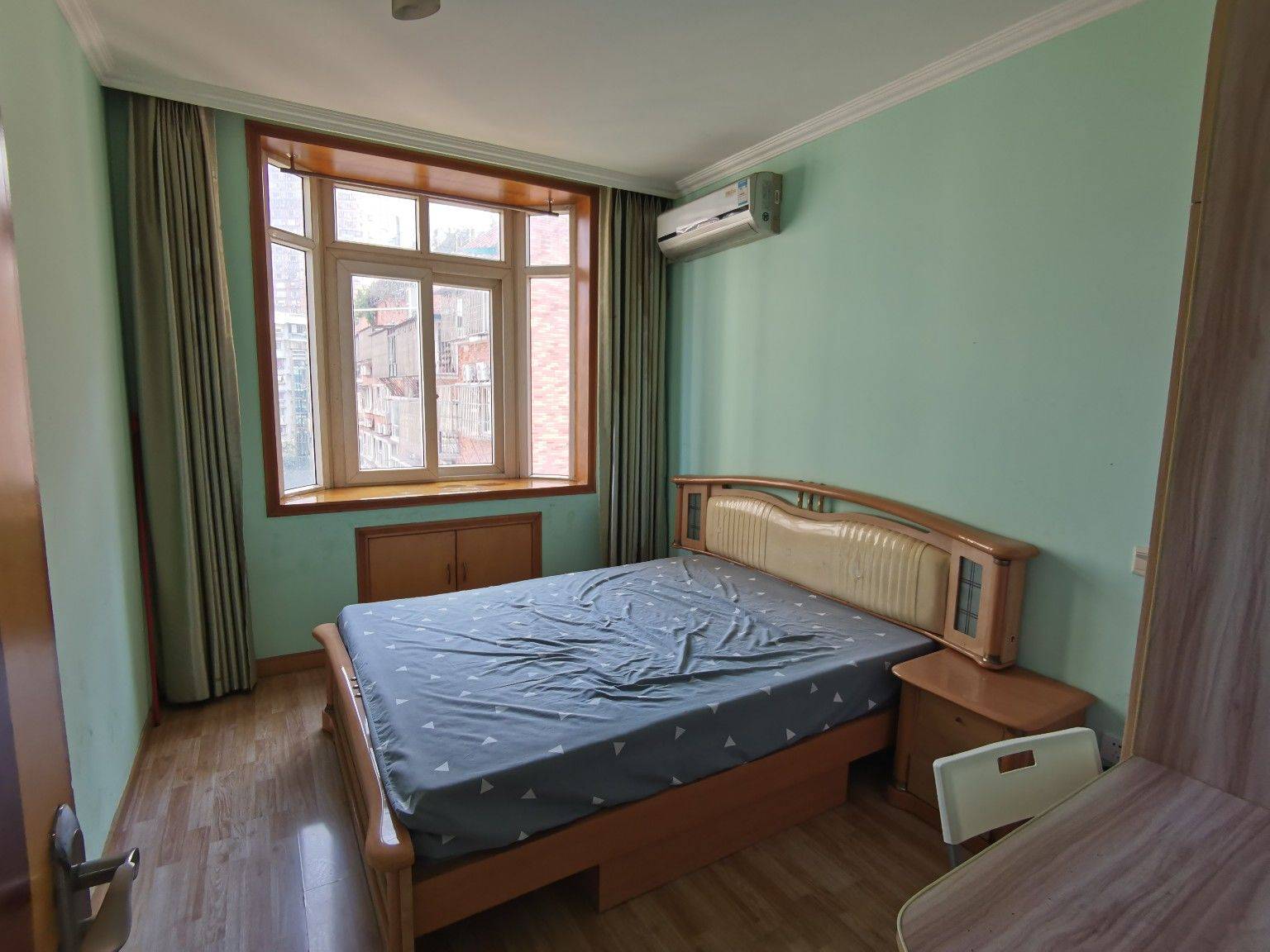 Chongqing-Shapingba-Cozy Home,Clean&Comfy,Hustle & Bustle