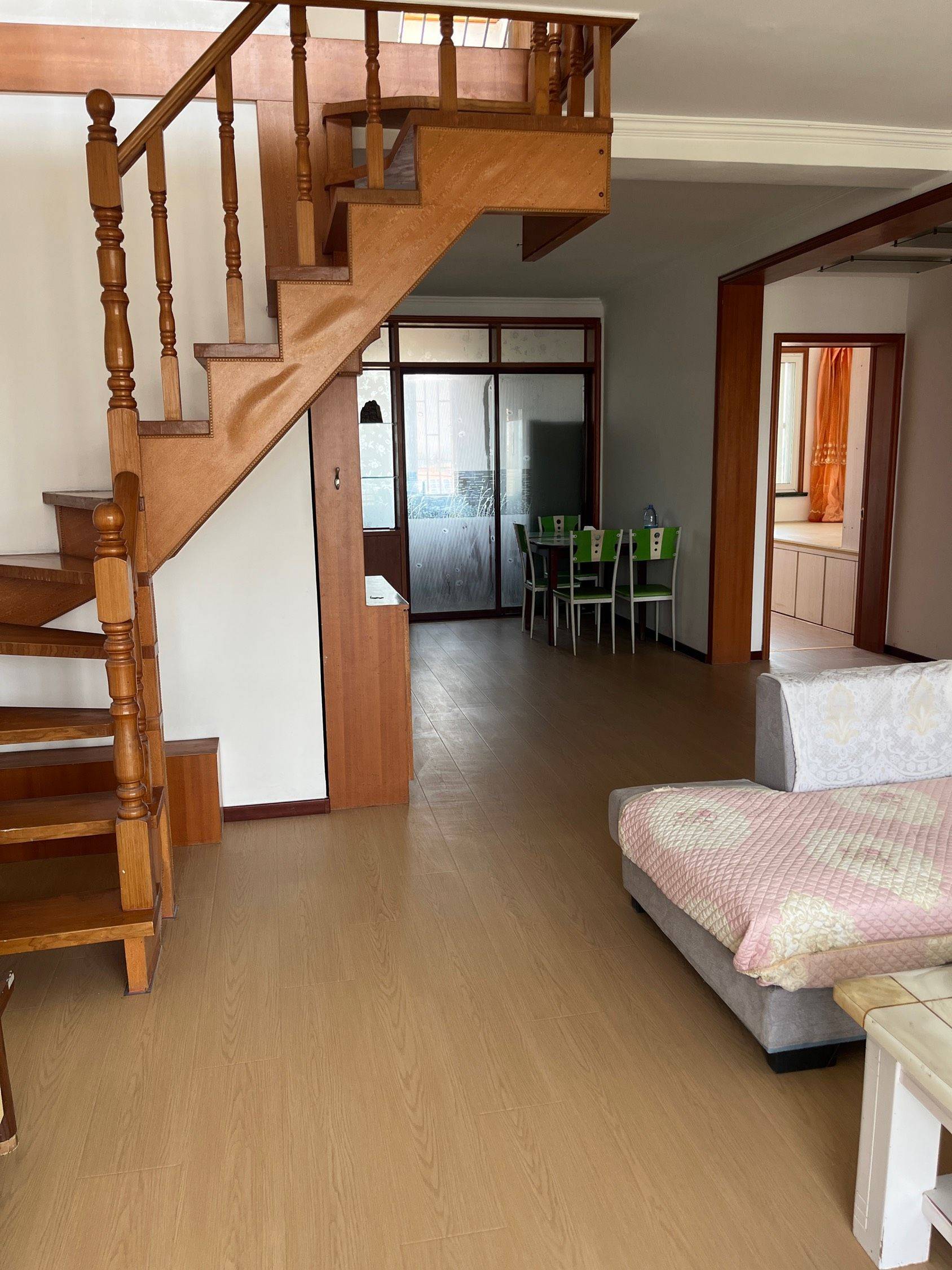Cozy Home | Clean&Comfy | No Gender Limit