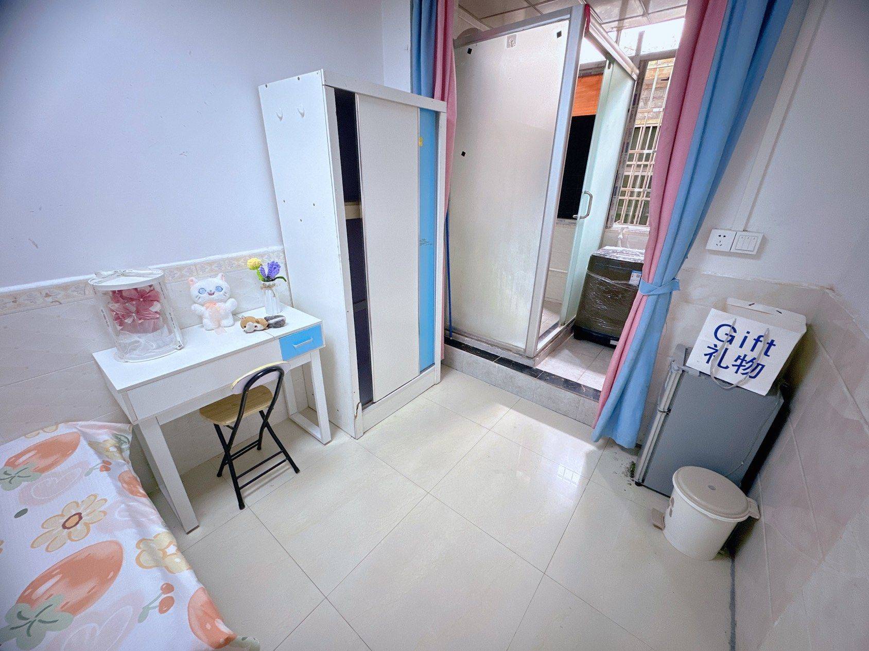 Cozy Home | Clean&Comfy | No Gender Limit | Hustle & Bustle | Chilled | LGBTQ Friendly | Pet Friendly