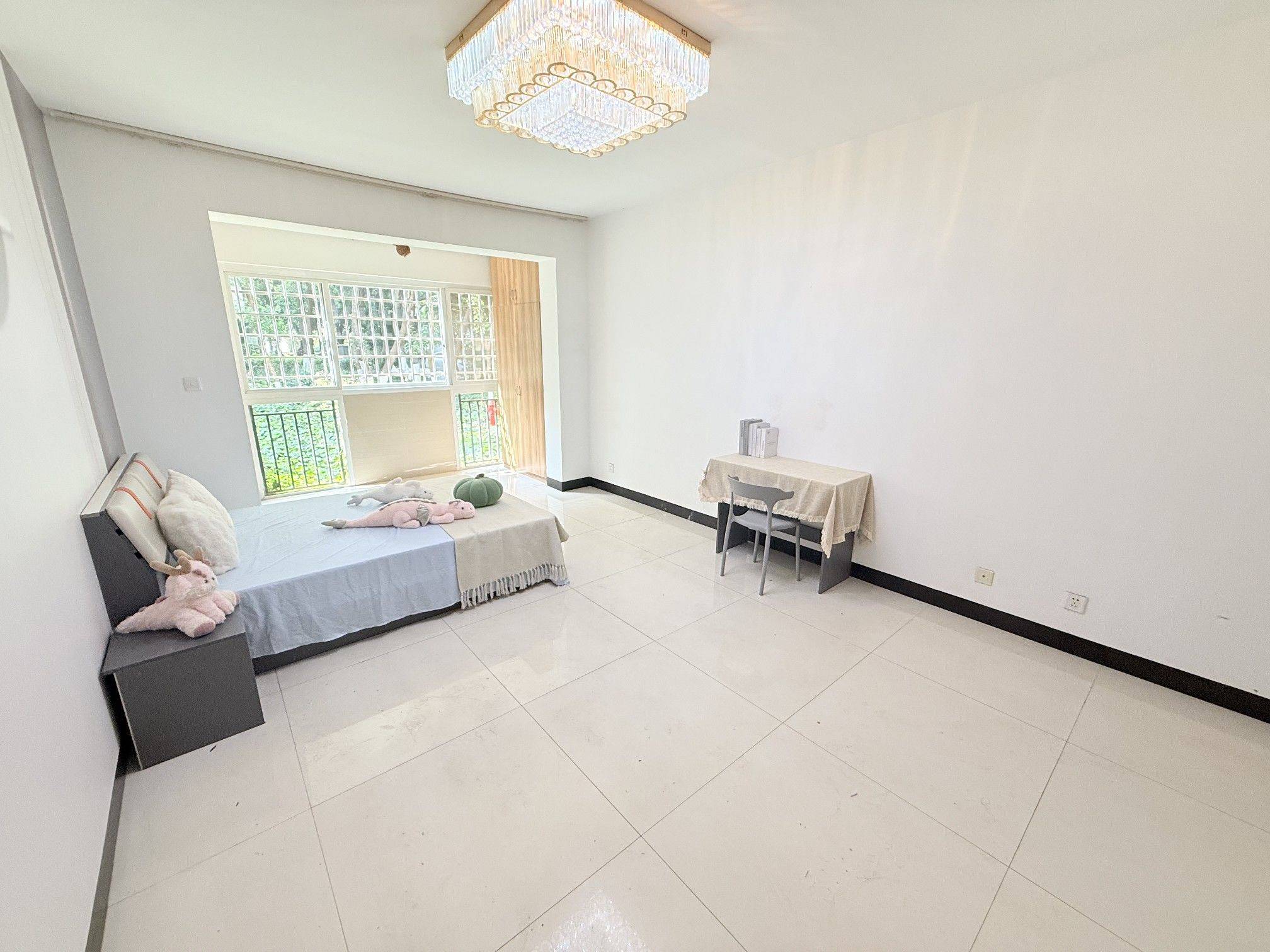 Cozy Home | Clean&Comfy | No Gender Limit | “Friends” | Pet Friendly