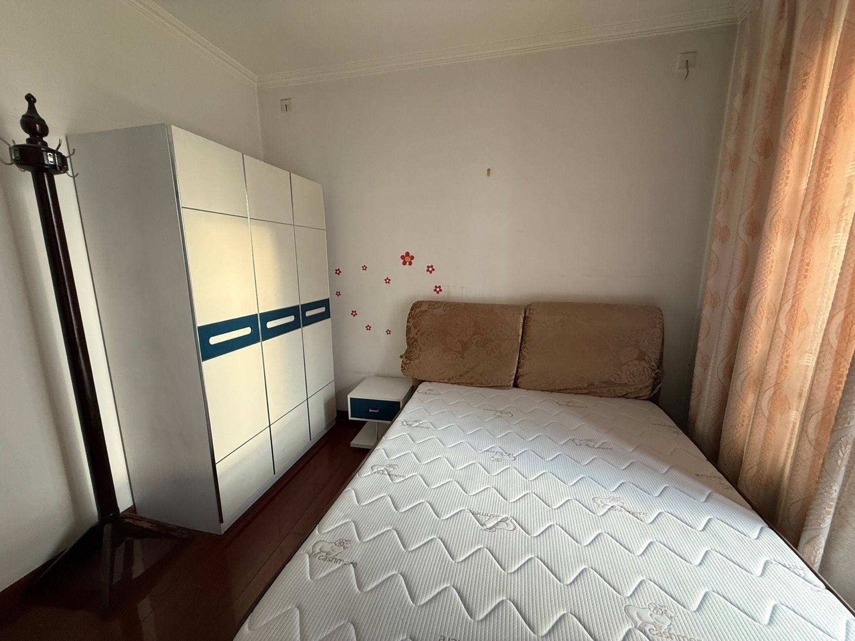 Beijing-Fengtai-Pet Friendly