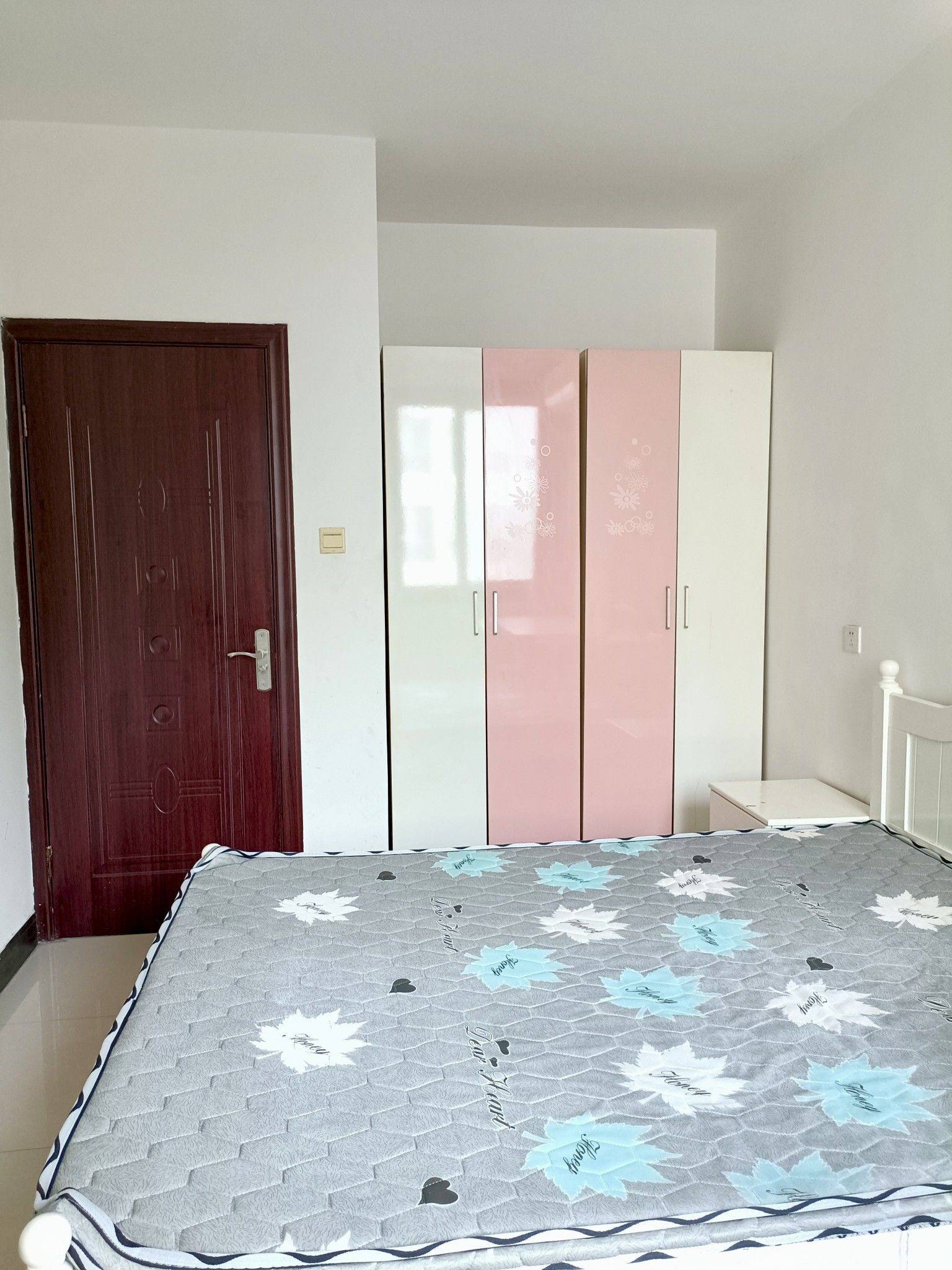 Cozy Home | Clean&Comfy | No Gender Limit