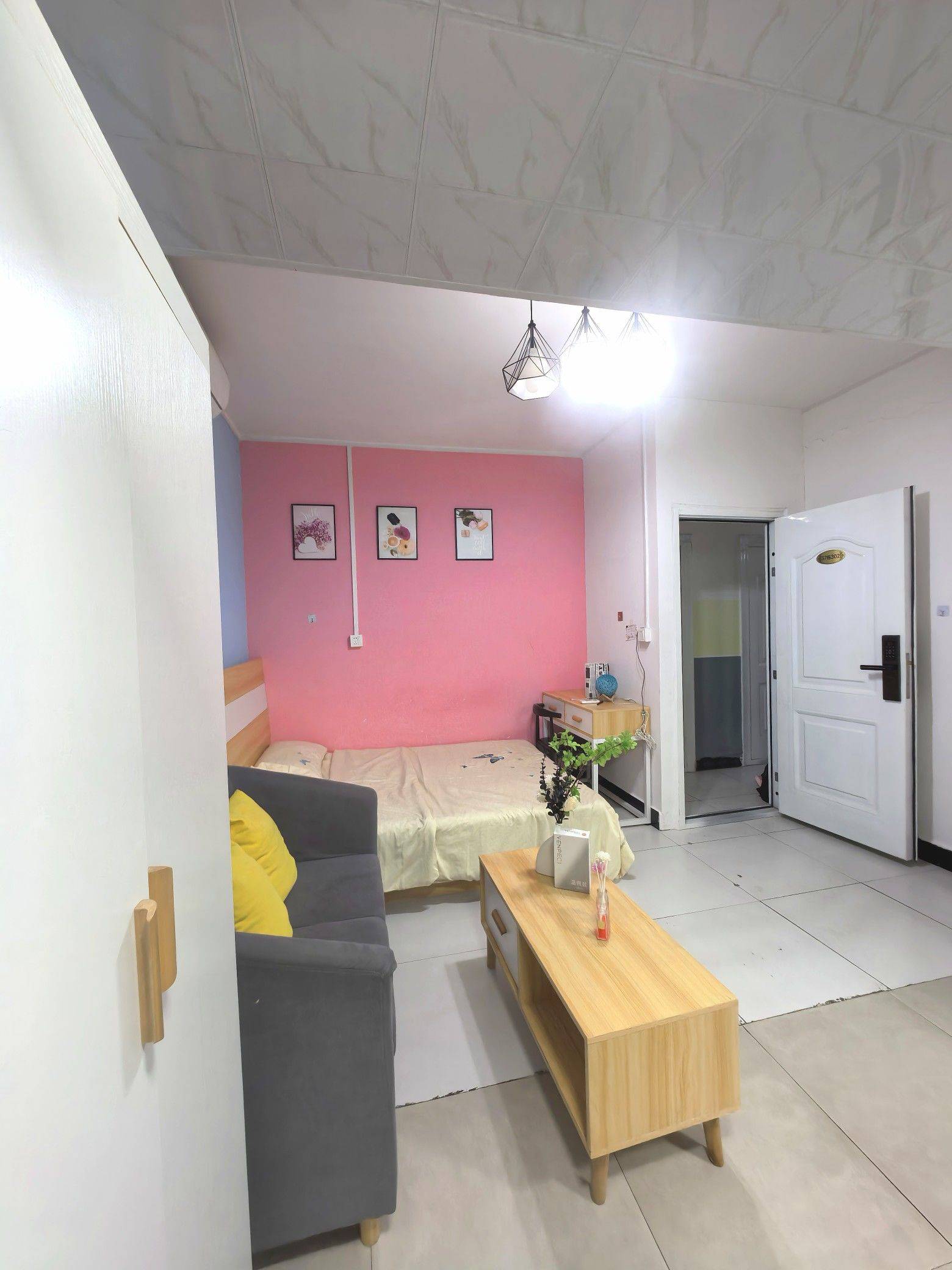 Cozy Home | Clean&Comfy | No Gender Limit | Hustle & Bustle | Chilled