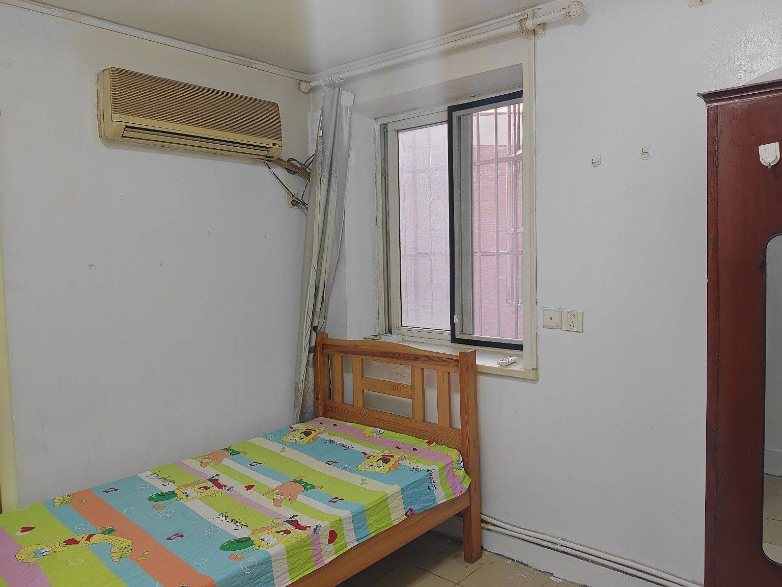 Cozy Home | Clean&Comfy | No Gender Limit | Hustle & Bustle | “Friends” | Chilled