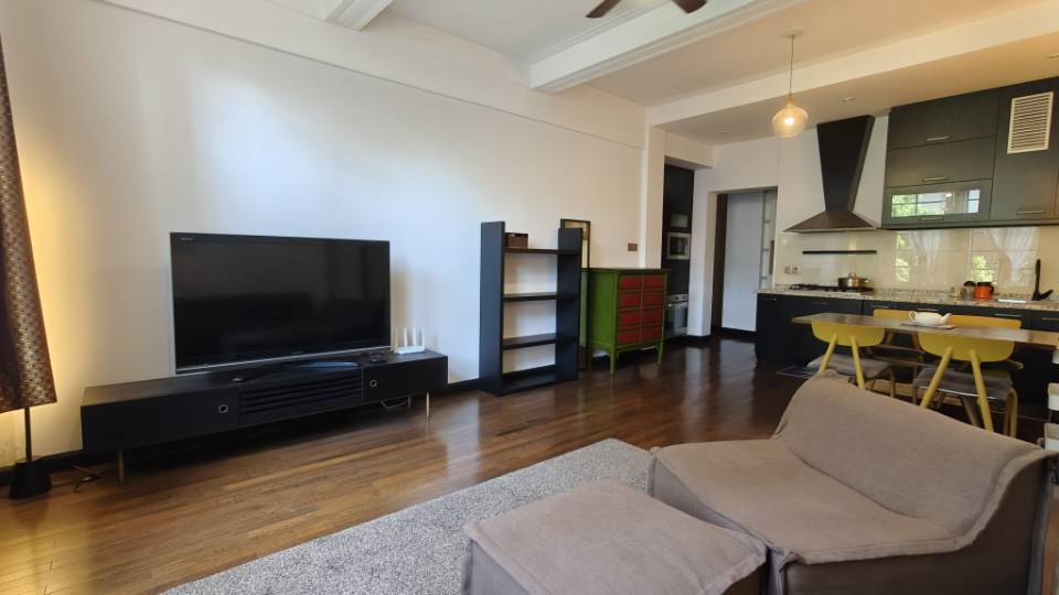 Cozy Home | Clean&Comfy | No Gender Limit | Hustle & Bustle | “Friends” | Chilled | LGBTQ Friendly