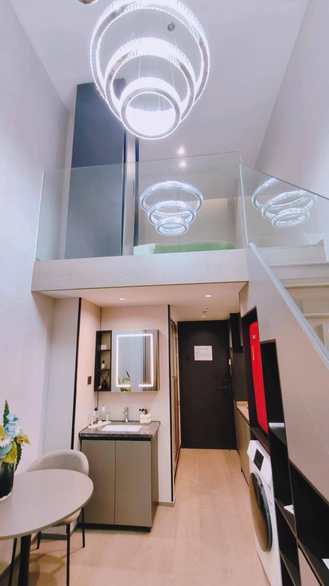漕宝路 | 徐家汇 | Pet Friendly | LGBTQ Friendly | Cozy Home | Clean&Comfy | No Gender Limit | Hustle & Bustle | “Friends” | Chilled