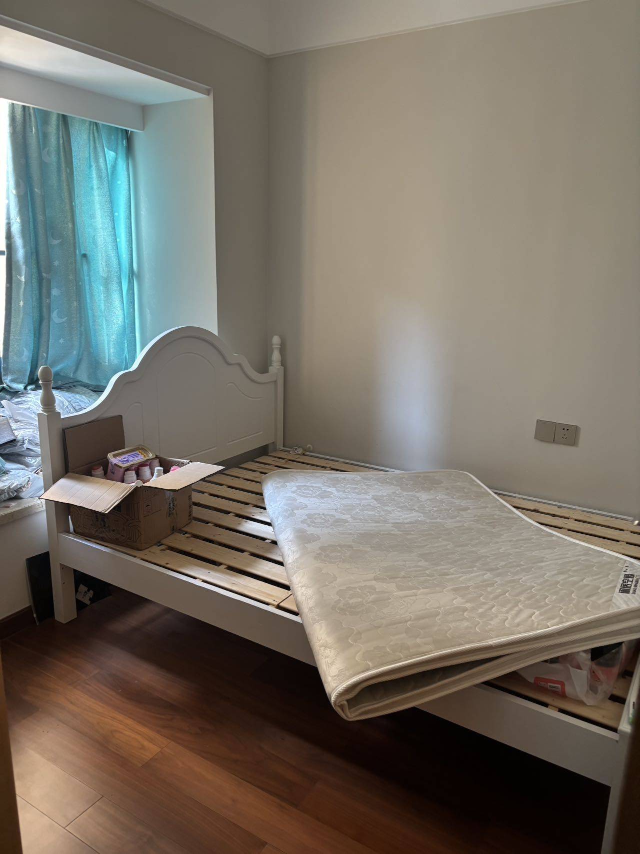 Cozy Home | Clean&Comfy | No Gender Limit | Hustle & Bustle | “Friends” | Chilled | LGBTQ Friendly | Pet Friendly