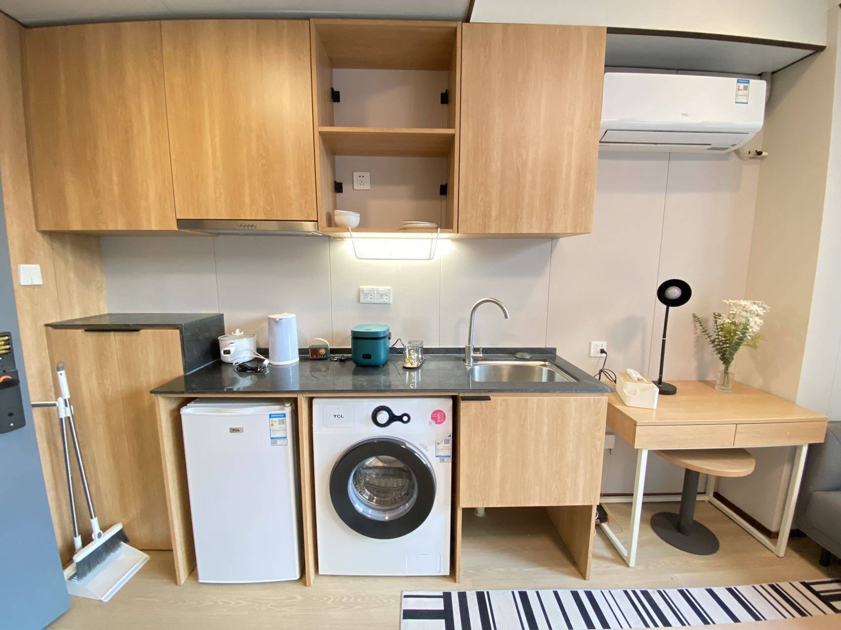 Cozy Home | Clean&Comfy | No Gender Limit | Hustle & Bustle | “Friends” | Chilled | LGBTQ Friendly | Pet Friendly