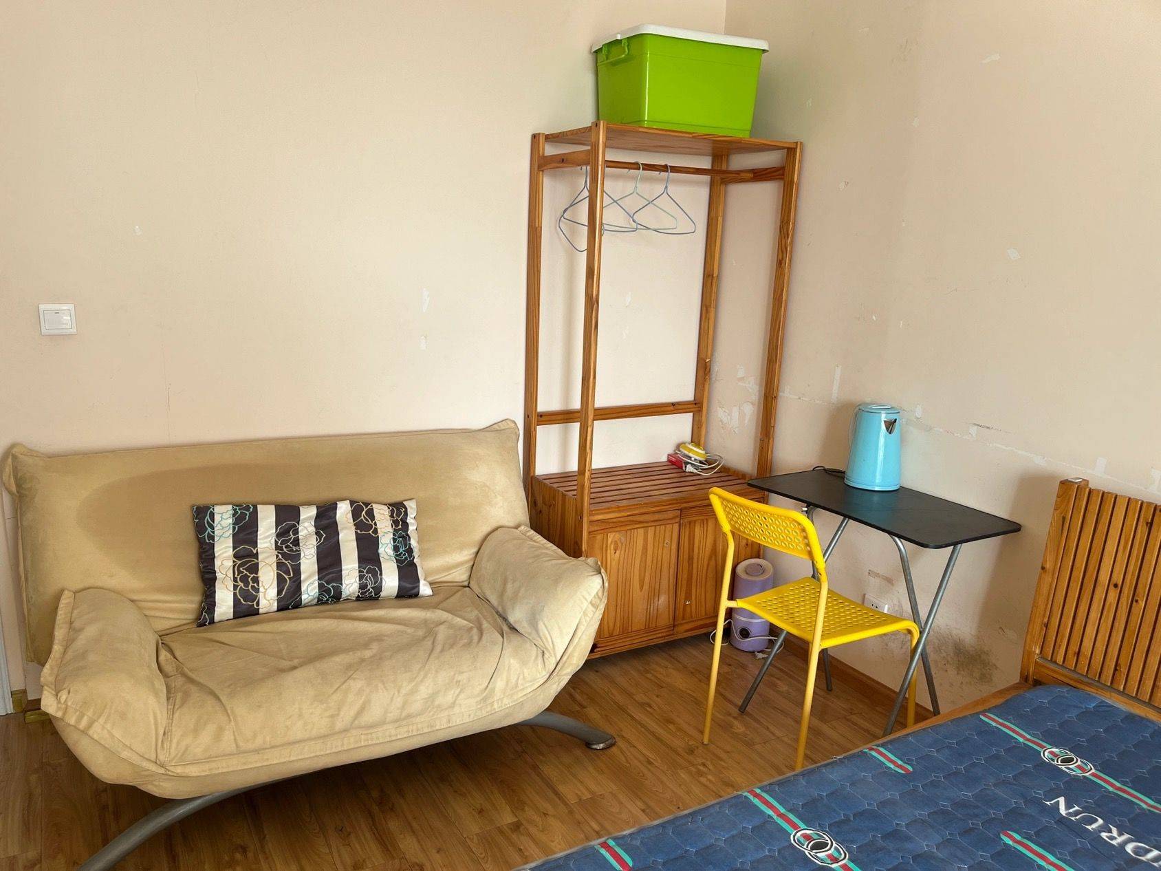 Cozy Home | Clean&Comfy | No Gender Limit | Hustle & Bustle | Chilled | 35RMB/Night