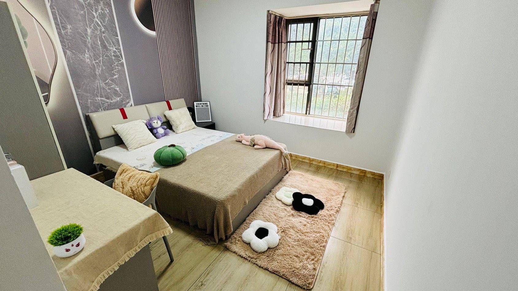 Cozy Home | Clean&Comfy | No Gender Limit
