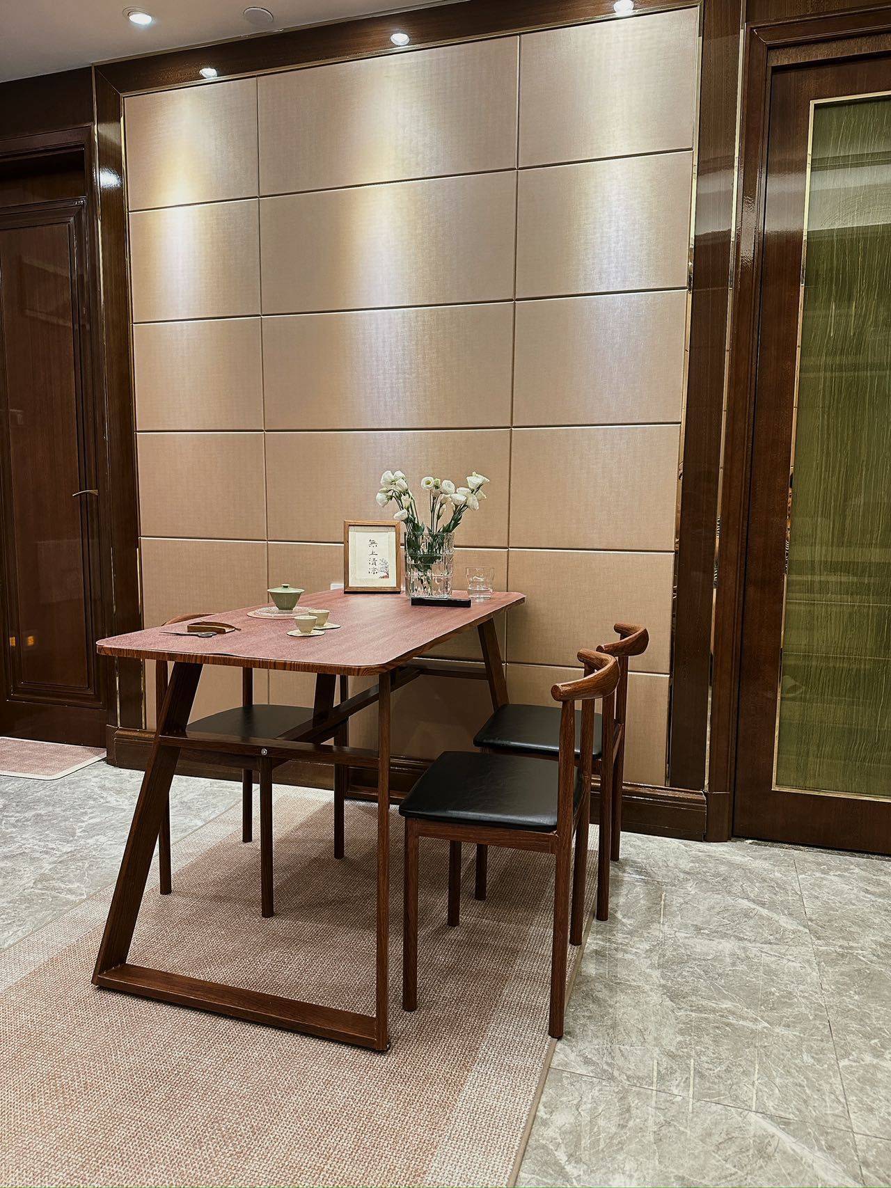 Nanjing-Gulou-Cozy Home,Clean&Comfy,No Gender Limit,Hustle & Bustle,“Friends”,Chilled