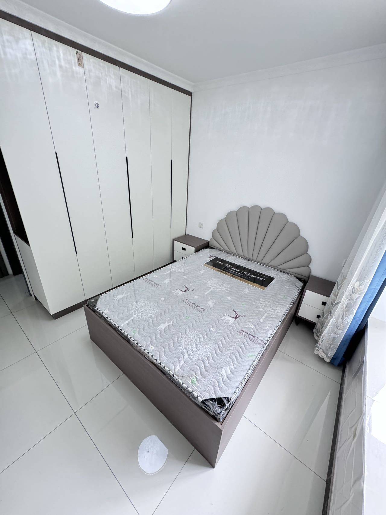 Cozy Home | Clean&Comfy | No Gender Limit | Hustle & Bustle | “Friends” | Chilled | LGBTQ Friendly | Pet Friendly