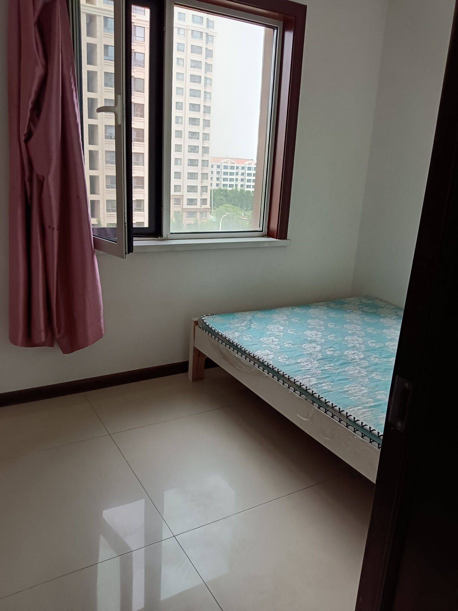 Cozy Home | Clean&Comfy | No Gender Limit | Hustle & Bustle
