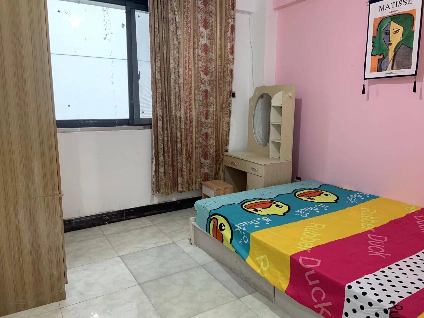 Cozy Home | Clean&Comfy | No Gender Limit | Hustle & Bustle | “Friends” | Chilled | LGBTQ Friendly | Pet Friendly | 100RMB/Night