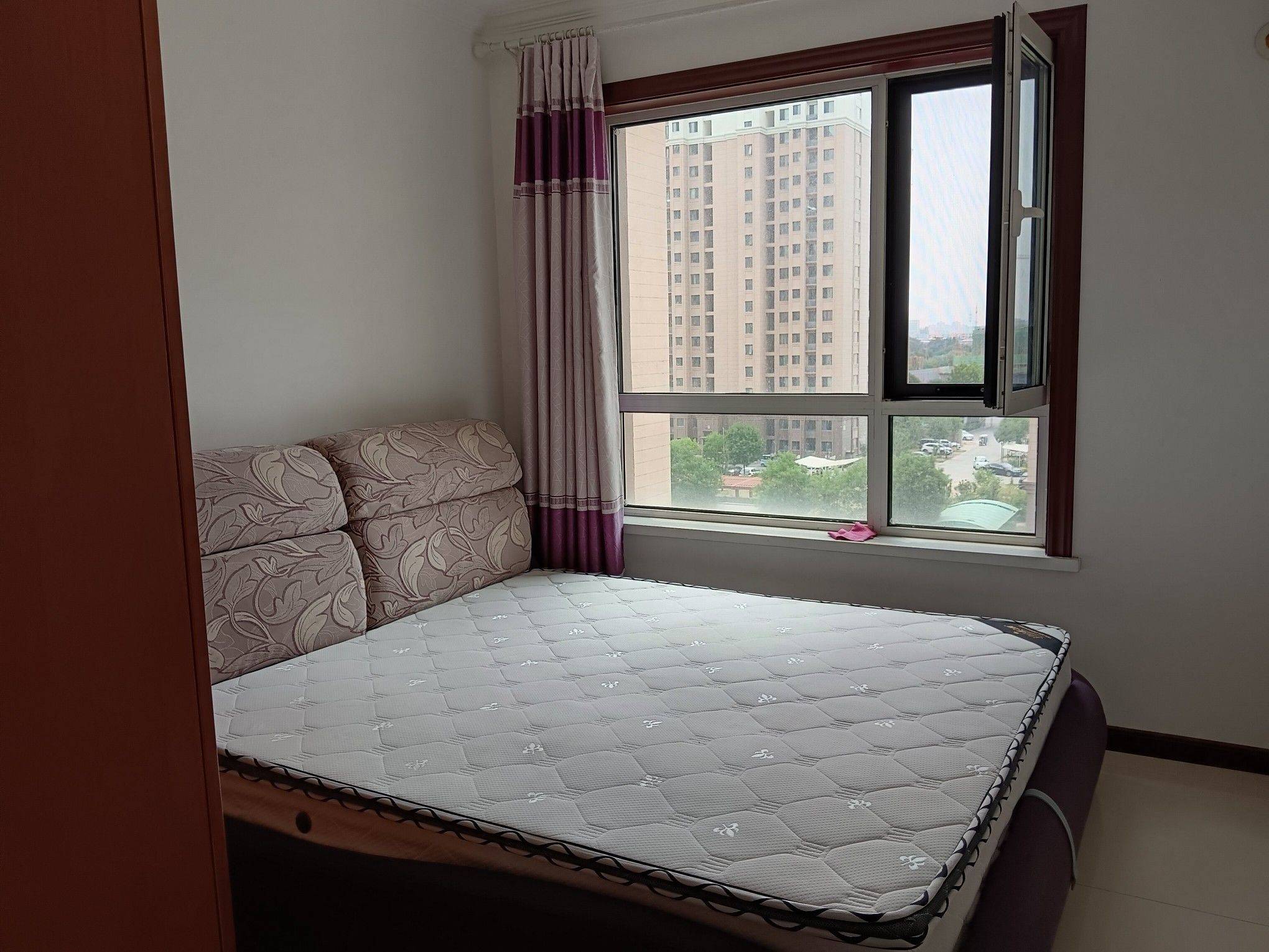 Cozy Home | Clean&Comfy | No Gender Limit | Hustle & Bustle