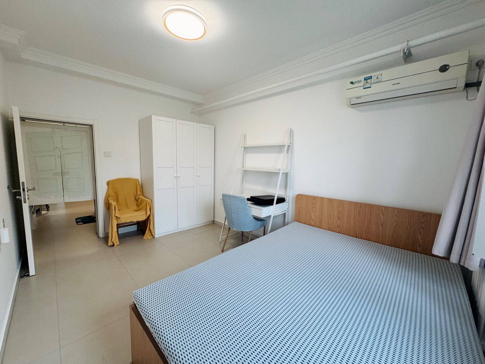 Beijing-Chaoyang-Cozy Home,Clean&Comfy,No Gender Limit,Hustle & Bustle,“Friends”,Chilled,LGBTQ Friendly